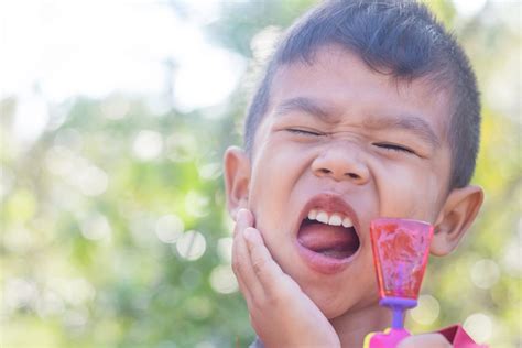 Saat sakit gigi menyerang, banyak orang akan merasa tak nyaman sama sekali. Obat Sakit Gigi Untuk Anak, Efektif dan Aman | HonestDocs
