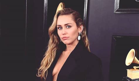 Her net worth in 2020 is usd 160 million. Miley Cyrus Net Worth in 2020 | Early Life and Career ...