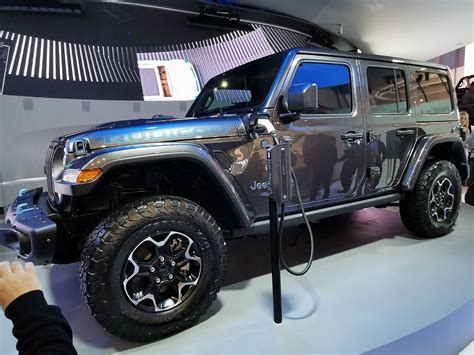 Jeep Wrangler To Be Offered With 4xe Phev Technology Motor Illustrated