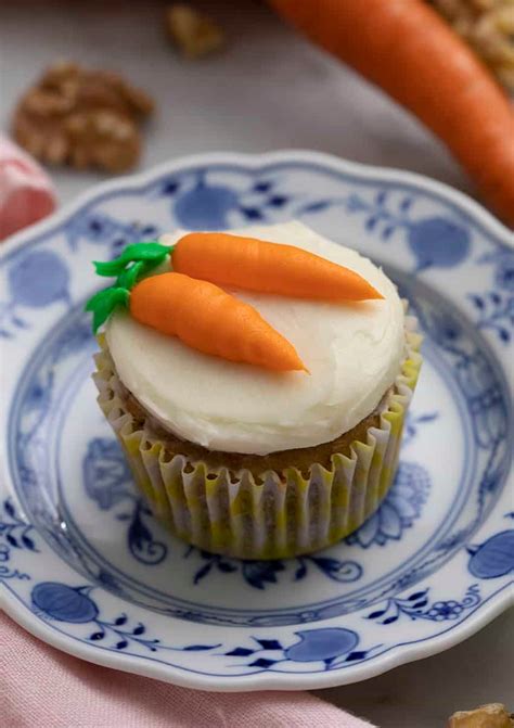 Carrot Cake Cupcakes Mama Woons Kitchen