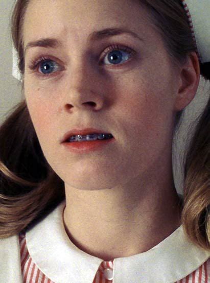 Amy Adams In Catch Me If You Can 9gag