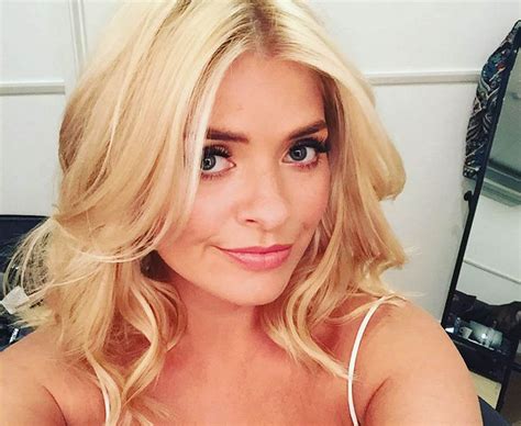 holly willoughbys sexy selfies