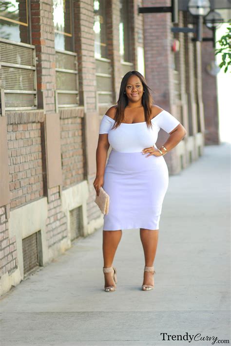 trendy curvy plus size fashion and style blog