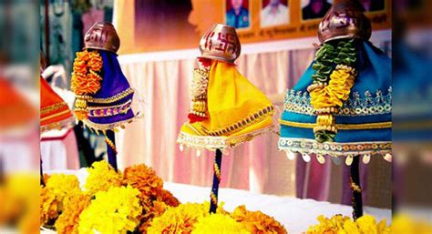 Gudi Padwa 2018 Celebrate Maharashtrian New Year With Flowers And Colours Times Of India Travel