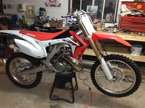 The cr250r elsinore decal was yellow, white, and blue. Honda CR250 2014 Complete - Tech Help/Race Shop ...