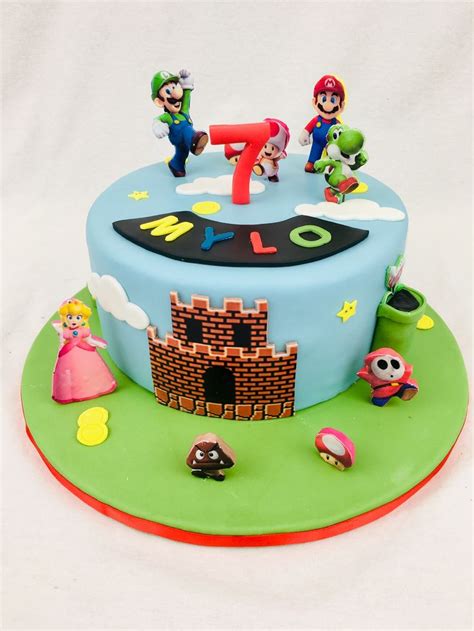 Wenn du eine kinder geburtstagstorte online bestellen willst, kannst du bei uns aus verschiedenen motiven aussuchen. Super Mario Torte | Nintendo Geburtstagsparty ...