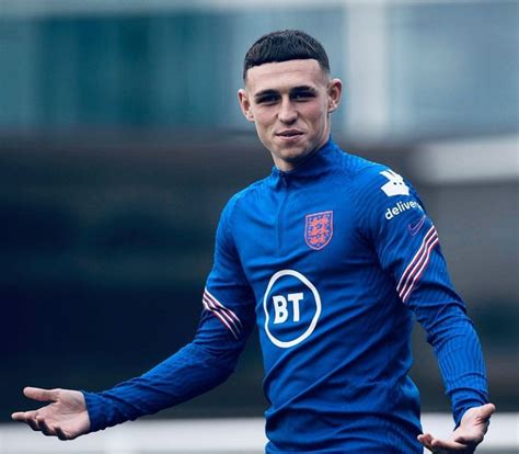 Fans go wild for 'magic' phil foden's stunning flick against iceland phil foden had onlookers in awe after his exquisite touch away from an iceland defender during the latter stages of england's nations league victory on wednesday night. Phil Foden biography and net worth - FutballNews.com