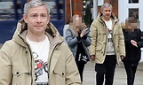 Martin Freeman walks in London with son, 14, and daughter, 11 | Daily ...