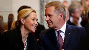 Bettina Wulff: Ex-„First Lady“ lässt Bombe platzen - Sie und Christian ...