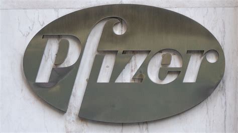 The fda said there were no specific safety concerns that would prevent the mrna vaccine being approved. Inside Pfizer's COVID-19 vaccine trials