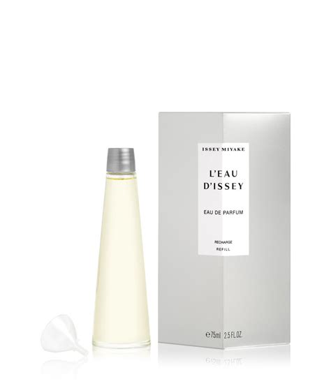 Since the development of its first fragrance, l'eau d'issey, issey miyake parfums has continued to bring the world new fragrances that are fitting for contemporary life, based on the concept of pursuing one's true nature. Issey Miyake L'eau d'Issey Refill Eau de Parfum online ...