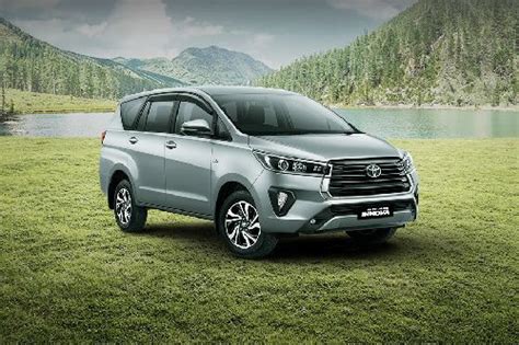 Toyota Kijang Innova Zenix Hybrid Ev Price In Jayapura Know Loan Simulations