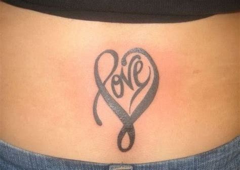 A Clever Love Tattoo Design That Gives The Word Love The Shape Of A Heart Ratta Tattoo