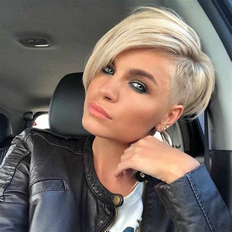 Hot Short Hairstyles For Women In 2019 Short Hairstyles For Women Short Hairstyles For Thick