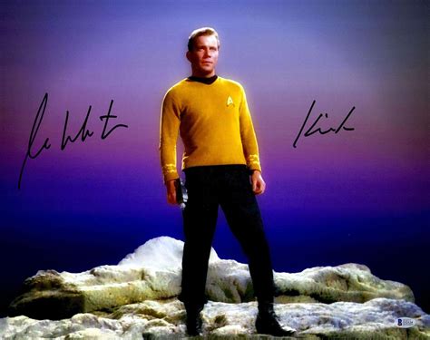 William Shatner Signed Autographed Star Trek Glossy 16x20 Photo Bec