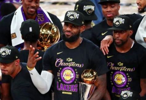 Los Angeles Lakers Return To Glory Claim Record Tying 17th Nba Title
