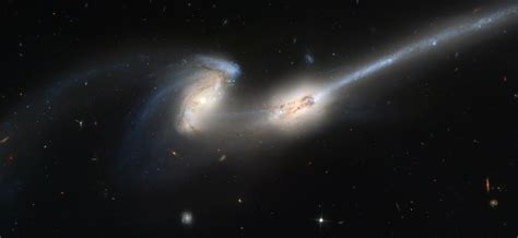 Galaxia Espiral Barrada 2608 La Luz Tarda Unos 15 Millones De Años En