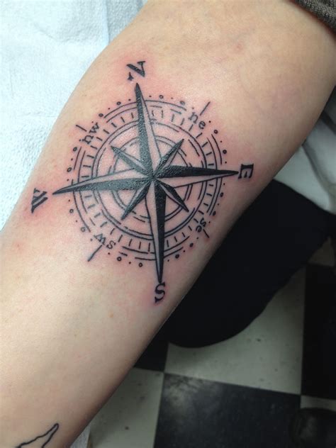 Look this picture is rated 8 by bing for keyword tattoo drawings clock, you will find it result at bing.com. Compass tattoo - done by Chanse @ Libertine tattoo. He's amazing!!! | Ink Dreams | Pinterest ...
