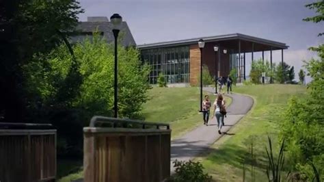 Snhu Campus Commercial Right Place For Me Youtube