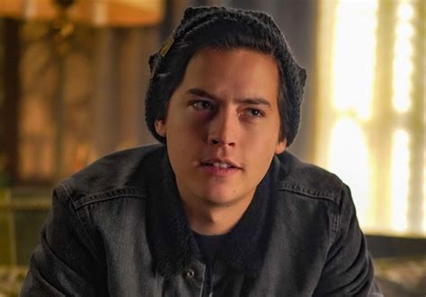 9 Clues That Jughead Doesnt Actually Die On Riverdale