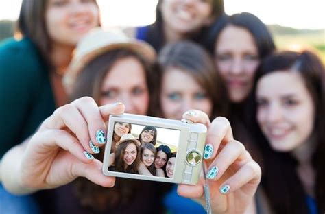 The Selfie Obsessed Generation Infographic Social Media Infographic One Pic Perfect Selfie