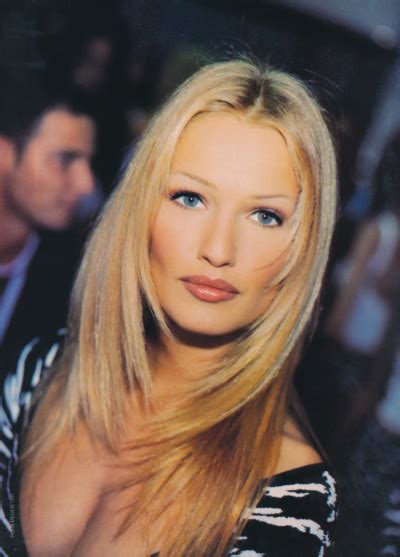 Karen Mulder For Versace Mid 90s Tumbex