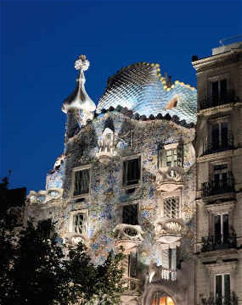 Visit at your own pace. Prisma: Batllo Haus, Gaudi, Barcelona. Kunstdruck ...