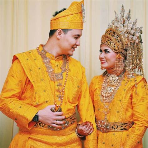 Pakaian Adat Perkawinan Melayu Kepulauan Riau Pakaian Adat My Xxx Hot