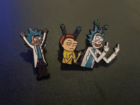Rick And Morty Enamel Pins Hobbies And Toys Stationery And Craft
