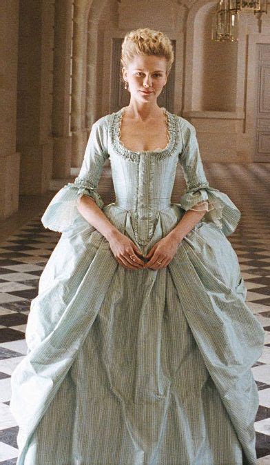 Marie Antoinette Di Sofia Coppola Rococo Fashion Historical Dresses