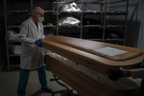 Fotos La Labor De Las Funerarias En Tiempos De Pandemia Sociedad
