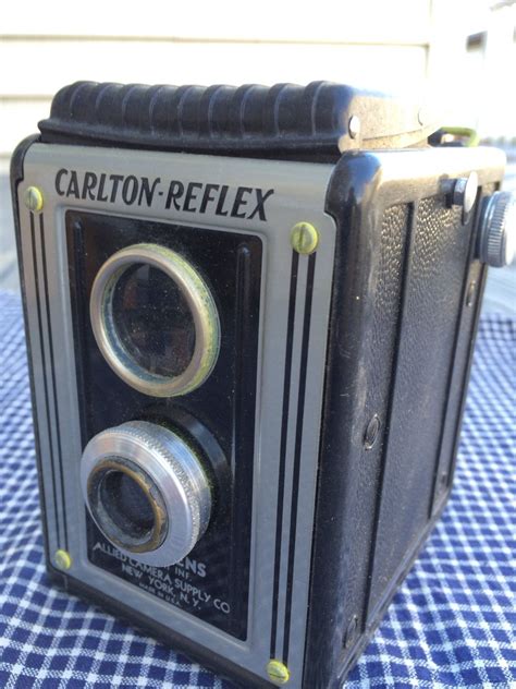 Vintage Carlton Twin Lens Reflex Camera 1950s B119 Reflex Camera