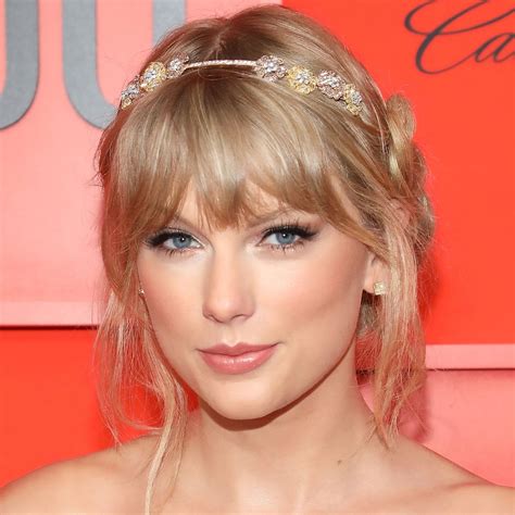 Taylor Swift Is Allowed To Re Record Her Old Catalog After Scooter Braun Scandal Celebrity Insider