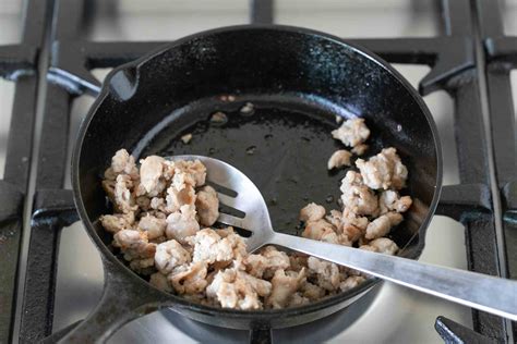 It's biscuits and the famous sawmill gravy! Sawmill Gravy Recipe With Sausage Recipe