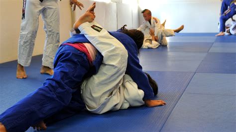 Very powerful & unique defense combinations of the bjj progressive system created by master sylvio behring. How to Improve Your Guard in Brazilian Jiu‐Jitsu: 5 Steps