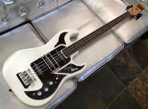 Burns Shadow Bass Guitar Elite Series 2011 White With Crocodile Case