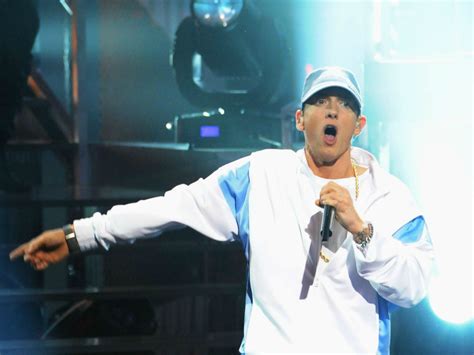 Suge Knight Sent Goons After Eminem At The Source Awards Hiphopdx