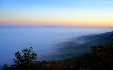 Bald Mountain Wyoming Valley Pa Morning Fog In The Wyomi Flickr