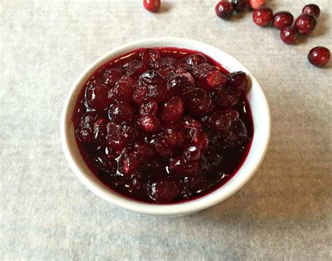 Whole Berry Cranberry Sauce Beyond The Chicken Coop