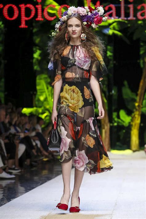 Dolce And Gabbana Ready To Wear Spring Summer 2017 Milan Fashion