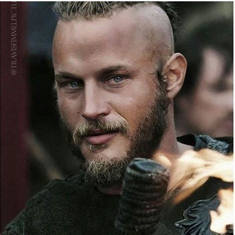 Pin By Dee Dee On Travis Fimmel Obssessed Ragnar Lothbrok Vikings