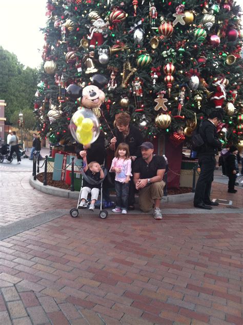 Disneyland with kids using my best kept travel secret | Disneyland trip, Disneyland tips, Disneyland