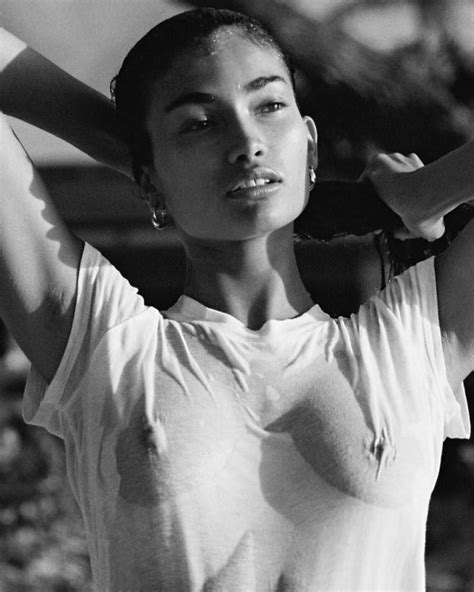Kelly Gale Topless Thefappening