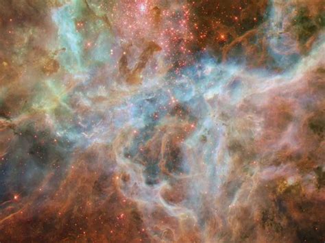 Zooming On The Tarantula Nebula Esahubble