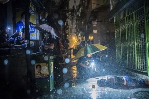 41 Murder Scenes 57 Bodies 35 Days In Manila A Photographers