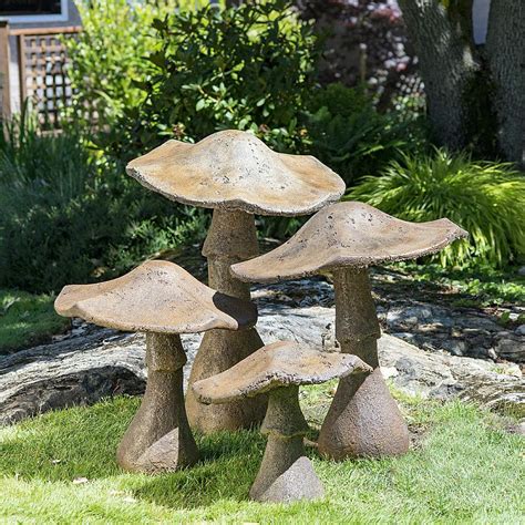 Garden Mushrooms Stained Ornamental Concrete Decoration For Garden Or