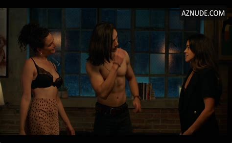 Gina Rodriguez Jenny Slate Underwear Lesbian Scene In I Want You Back
