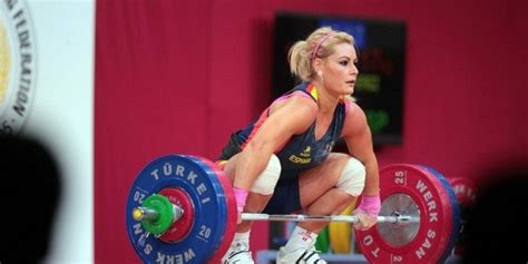 The two competition lifts in order are the snatch and the clean and jerk. Best Women's Weightlifting Shoes - Crossfit Survival