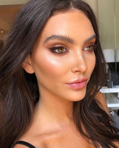 serena wyllie makeup en instagram “☀️ bronze moment ☀️ when doing a bronze eye i love to use a