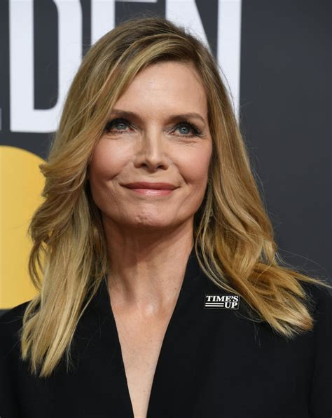 Michelle Pfeiffer Celebrity Hair And Makeup At The 2018 Golden Globes